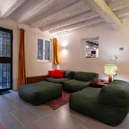 Rialto Design Apartment