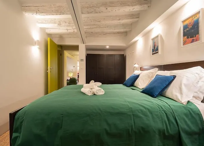 Rialto Design * Venice