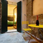 Daire Rialto Design *